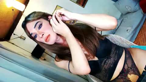 IM CHIE  DONT FORGET TO FOLLOW ME  MAKE ME SMILE HERE  THUMB UP FOR 25TOK  online show from 02.25.26