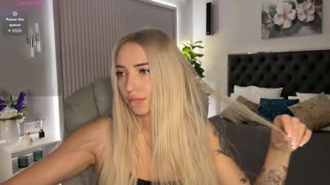 Emma online show from 09.23.25