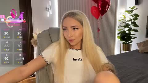 Snapshot of ohmyemma chatting on 02.18.26 Emma online show from 02.18.26