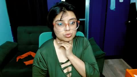 Snapshot of ohmysqueak chatting on 04.16.26 ohmysqueak online show from 04.16.26
