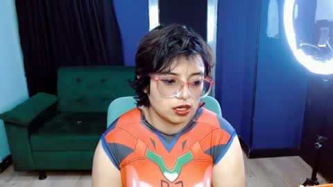 Snapshot of ohmysqueak chatting on 04.19.26 ohmysqueak online show from 04.19.26