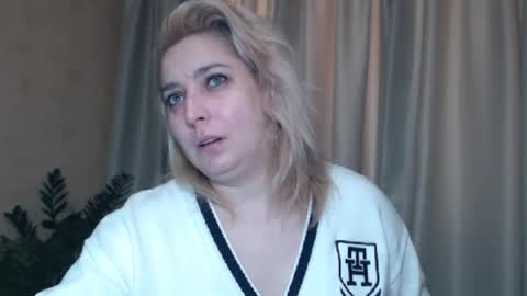 Iren online show from 01.12.25