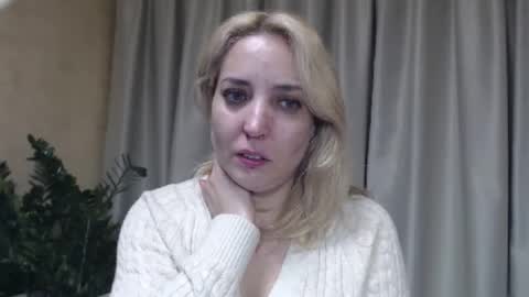 Mari online show from 10.14.25