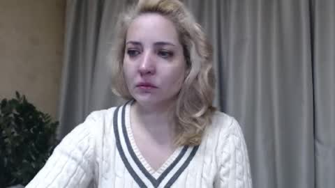 Snapshot of ohsweetmari chatting on 02.04.26 Mari online show from 02.04.26