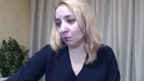 Snapshot of ohsweetmari chatting on 02.13.26 Mari online show from 02.13.26