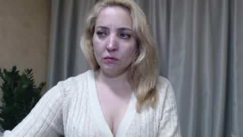 Mari online show from 04.28.26