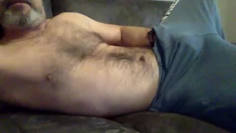 Snapshot of oktobus74 chatting on 04.27.26 oktobus74 online show from 04.27.26