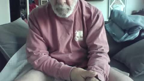 Snapshot of old_bald63 chatting on 11.26.25 old_bald63 online show from 11.26.25