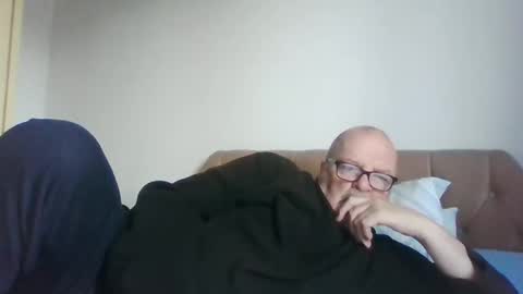 Snapshot of old_fkrr_ chatting on 11.03.25 old_fkrr_ online show from 11.03.25