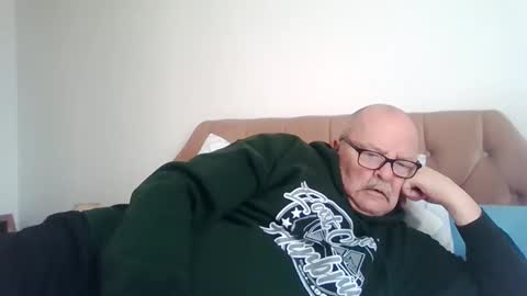 Snapshot of old_fkrr_ chatting on 12.02.25 old_fkrr_ online show from 12.02.25