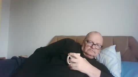 Snapshot of old_fkrr_ chatting on 12.14.25 old_fkrr_ online show from 12.14.25