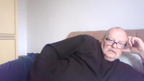 Snapshot of old_fkrr_ chatting on 02.02.26 old_fkrr_ online show from 02.02.26