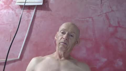 Snapshot of oldbuthorny62 chatting on 05.17.26 oldbuthorny62 online show from 05.17.26