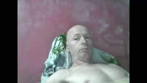 Snapshot of oldbuthorny62 chatting on 05.26.26 oldbuthorny62 online show from 05.26.26