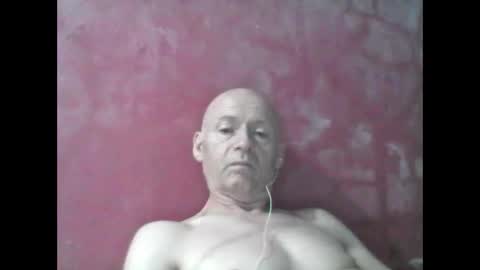 Snapshot of oldbuthorny62 chatting on 05.27.26 oldbuthorny62 online show from 05.27.26