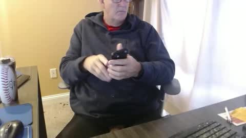 Snapshot of olderandwiser chatting on 12.22.25 Older and Wiser online show from 12.22.25