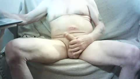 Snapshot of oldercock1411 chatting on 03.27.26 oldercock1411 online show from 03.27.26