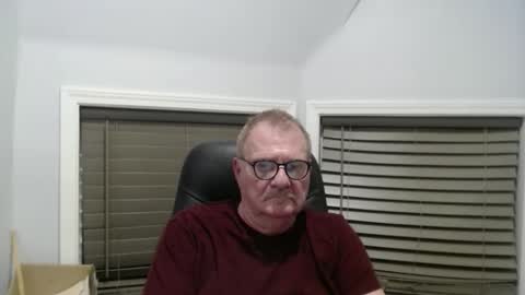 Snapshot of oldguybigd chatting on 10.16.25 oldguybigd online show from 10.16.25