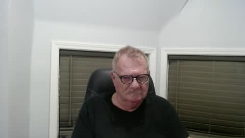 Snapshot of oldguybigd chatting on 05.10.26 oldguybigd online show from 05.10.26