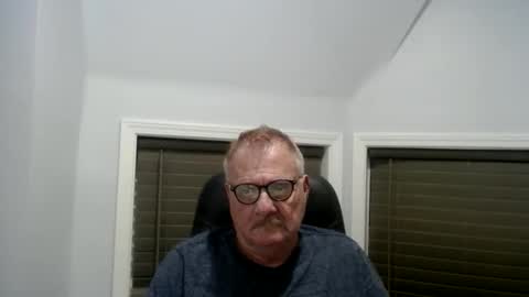 Snapshot of oldguybigd chatting on 06.08.26 oldguybigd online show from 06.08.26