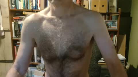 Snapshot of oldhairybastard chatting on 06.22.26 oldhairybastard online show from 06.22.26