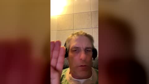 Snapshot of oldhippiecock chatting on 04.09.26 oldhippiecock online show from 04.09.26