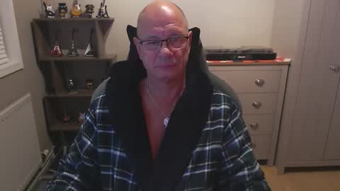 Snapshot of oldveteranuk chatting on 09.23.25 oldveteranuk online show from 09.23.25