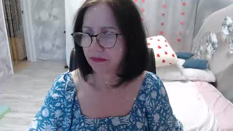 Snapshot of olgahottie chatting on 06.11.26 OlgaHottie online show from 06.11.26