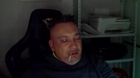 Snapshot of olimpio1230 chatting on 12.01.25 olimpio1230 online show from 12.01.25