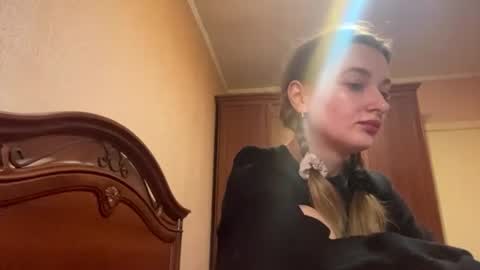 Olivia here online show from 07.26.26