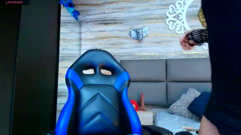 Oliver  online show from 11.28.25