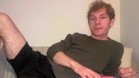 Snapshot of oliver_beck chatting on 03.08.25 Oliver Beck online show from 03.08.25