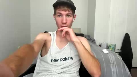 Snapshot of oliver_beck chatting on 09.23.25 Oliver Beck online show from 09.23.25