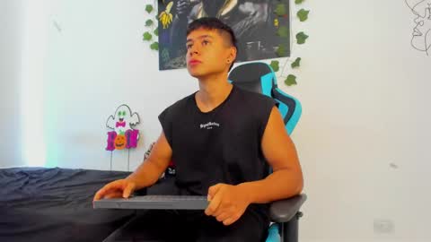 Oliver bray online show from 01.23.25