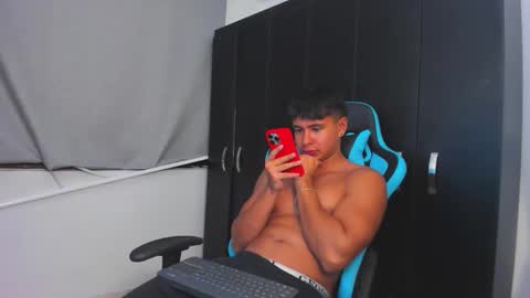 Oliver bray online show from 11.22.25