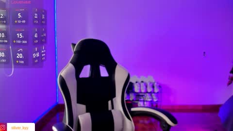 Snapshot of oliver_kyy chatting on 01.07.26 oliveeer online show from 01.07.26