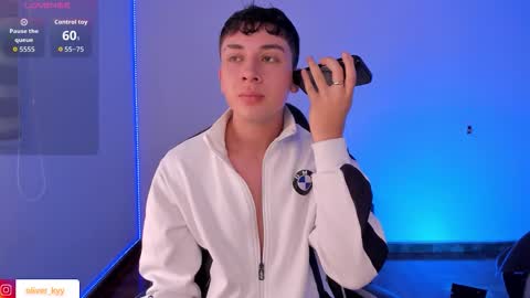 Snapshot of oliver_kyy chatting on 02.10.26 oliveeer online show from 02.10.26