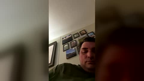 oliverclothesoff1211 online show from 03.29.26