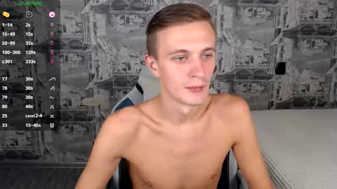 Snapshot of oliverfresh chatting on 11.20.25 Oliver online show from 11.20.25