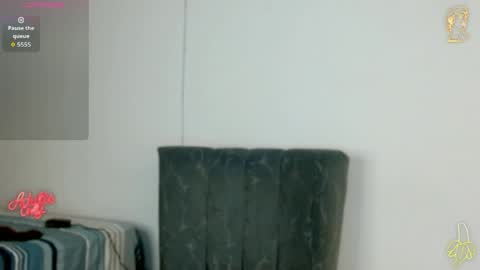 oliver saint online show from 04.23.26