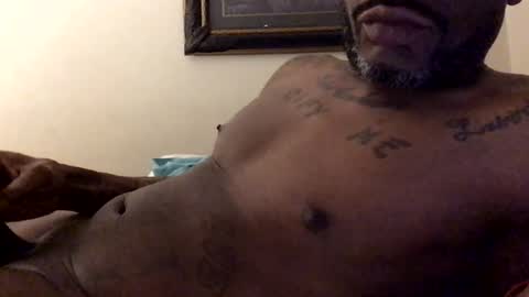 Snapshot of olivertwist1273 chatting on 12.30.24 olivertwist1273 online show from 12.30.24