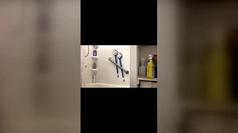 Snapshot of olivertwist1273 chatting on 06.06.26 olivertwist1273 online show from 06.06.26