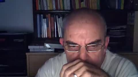 olivertwist2567 online show from 10.23.25