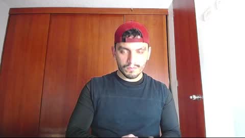 Snapshot of olivervitale chatting on 01.09.25 Oliver online show from 01.09.25