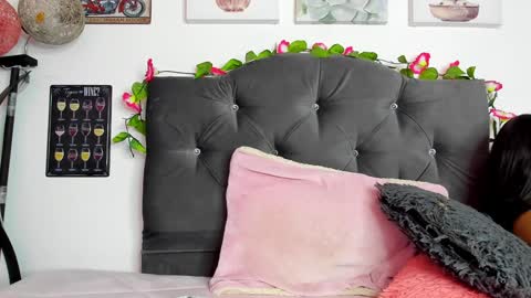 ..................................... 500 am- 1200 pm GMT-5 online show from 12.12.24