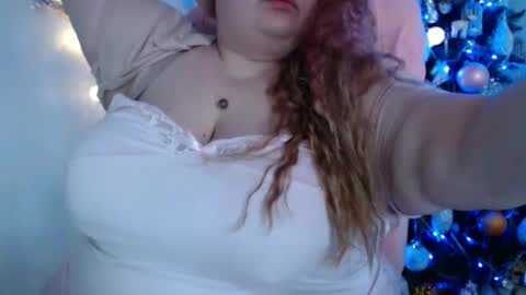 Snapshot of olivia_bud_gold chatting on 01.24.25 Olivia Gold online show from 01.24.25