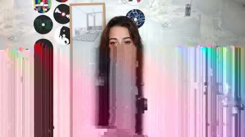 Snapshot of olivia_defo chatting on 09.30.25 olivia_defo online show from 09.30.25