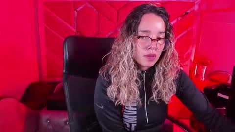 Snapshot of olivia_fox69 chatting on 02.11.26 OLIVIA online show from 02.11.26