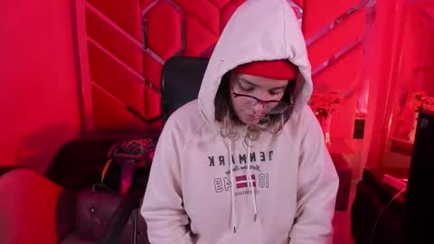 Snapshot of olivia_fox69 chatting on 02.16.26 OLIVIA online show from 02.16.26