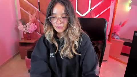  OLIVIA  online show from 07.10.26